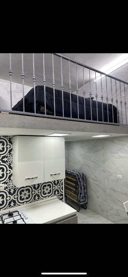Mini House Vicoletto Pontenuovo 41 Appartement Napels Buitenkant foto