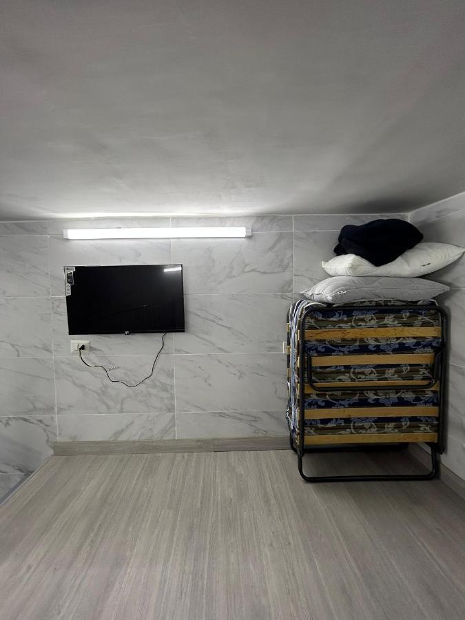 Mini House Vicoletto Pontenuovo 41 Appartement Napels Buitenkant foto