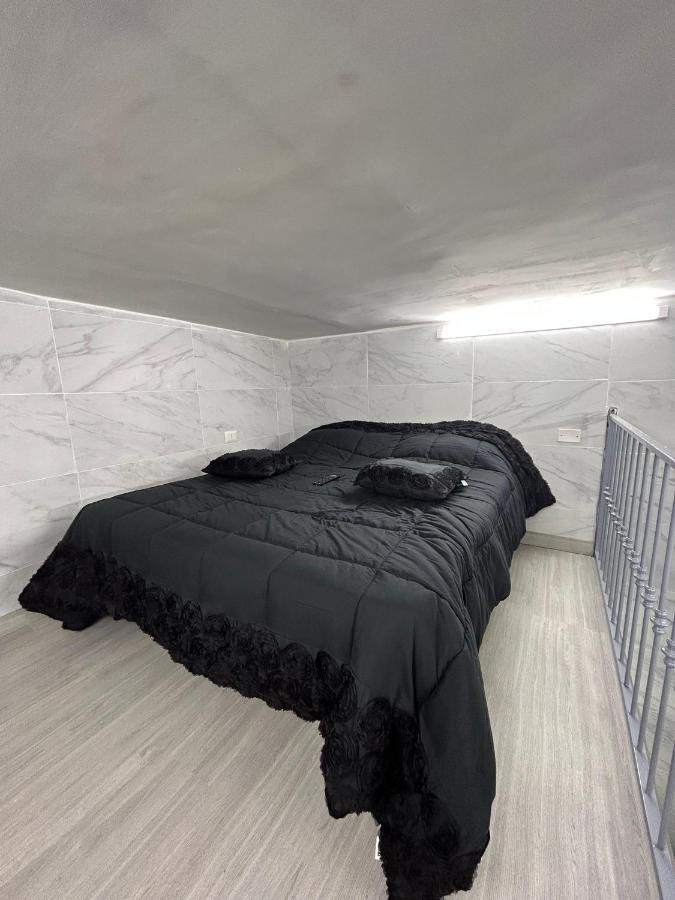 Mini House Vicoletto Pontenuovo 41 Appartement Napels Buitenkant foto