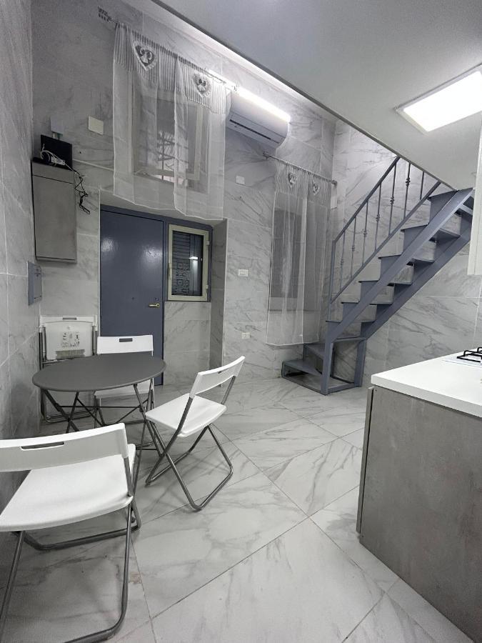 Mini House Vicoletto Pontenuovo 41 Appartement Napels Buitenkant foto